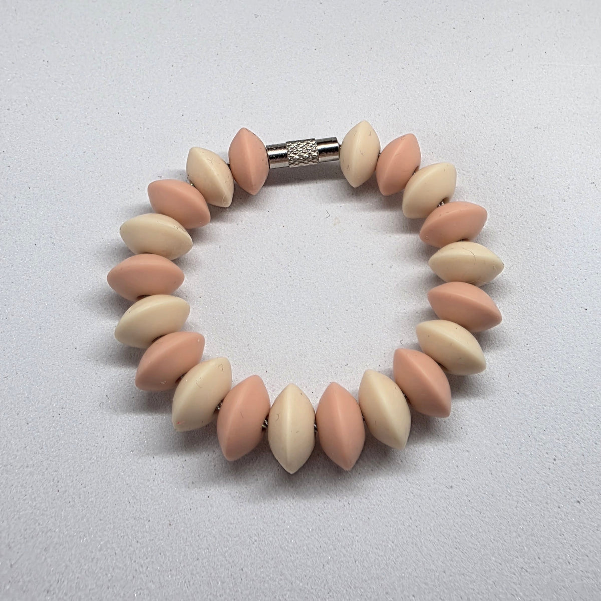 FlexiLoop- Oval Silicone Surprise